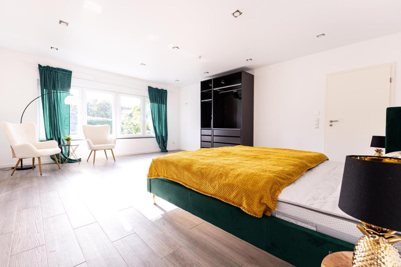 Design Apartment Zentral Fuer 6 In Andernach: Ausblick, Wifi, Kueche Exterior photo